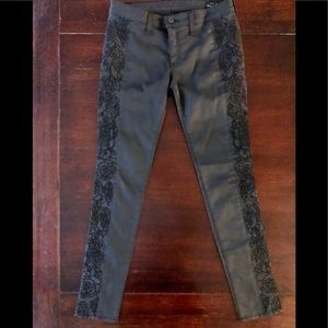 EUC Rag & Bone Floral Embroidered Skinny Pants -28